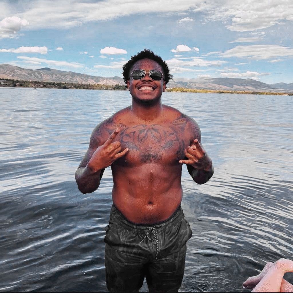 Zach Grew Up at 31 years old.